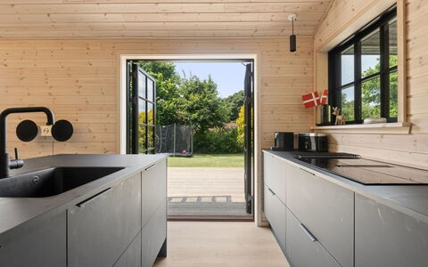 Elaina - 550M from the Sea: Küche, Holz, Countertop, Flooring, Küchengerät, Fussboden, Armatur, Sinken, Zapfhahn, Cabinetry