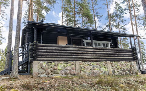 Villa Keravanjärvi: Familienauto, Wohnung, Luxus-Fahrzeug, Mittelklasse-Pkw, Parkplatz, Limousine, Kompaktwagen, City Car
