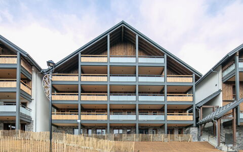 Vaujany 125: Familienauto, Wohnung, Luxus-Fahrzeug, Mittelklasse-Pkw, Parkplatz, Limousine, Kompaktwagen, City Car