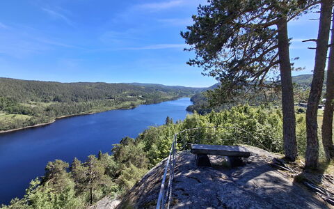 Hellebu: Wasser, Gewässer, Hochland, Wildnis, Bank, Wasserlauf, See, Terrain, Reservoir, Fluss