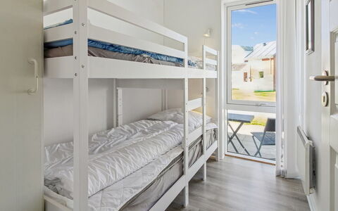 Majvi - 2.3Km from the Sea: Einfrieren, Winter, Schnee, Daylighting, Schlafzimmer