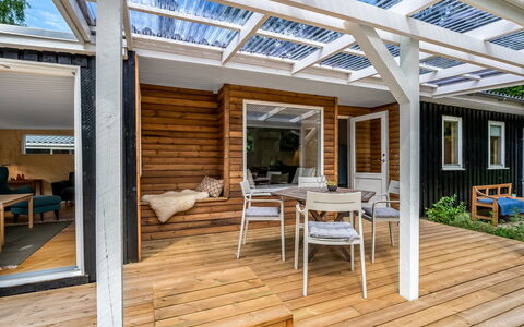 Hejne - 600M from the Sea: Holz, Holzboden, Veranda, Hartholz, Flooring, Deck, Holzbeize, Fussboden, Planke, Outdoor Struktur