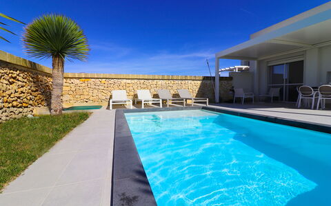 Villa Ginevra Luxury Otranto: Blau, Schwimmbad, Resort, Verbundwerkstoff, Freizeit, Eco Hotel, Hotel, Villa, Gartenmöbel