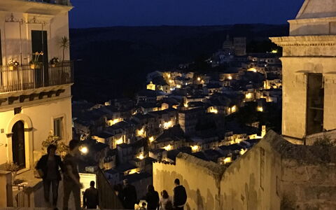 Villa Didymos: Stadt, \Stadt, Nacht, Mitternacht, Balkon, Abend, Schatten