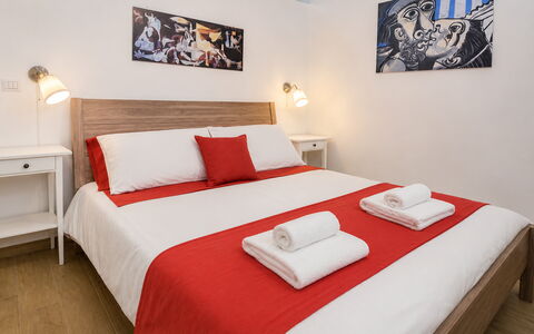 Villa Didymos: Wohnung, Fahrrad, Schlafzimmer, Bett, Hotel, Bedding
