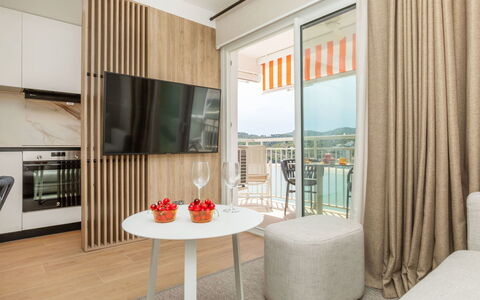 Las Vegas Ii: Wohnung, Eigentumswohnung, Mischnutzung, Hotel, Balkon