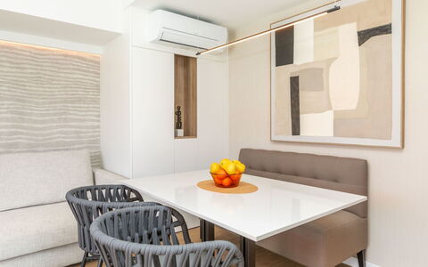 Las Vegas Ii: Wohnung, Eigentumswohnung, Mischnutzung, Hotel, Balkon