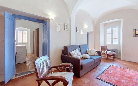 Casa Memmi Mouriès: Flooring, Möbel, Decke, Fussboden, Interior Design, Zimmer, Stuhl, Wohnzimmer, Couch