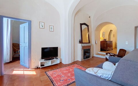 Casa Memmi Mouriès: Möbel, Interior Design, Flooring, Fussboden, Decke, Zimmer, Beleuchtung, Stuhl, Wohnzimmer, Couch