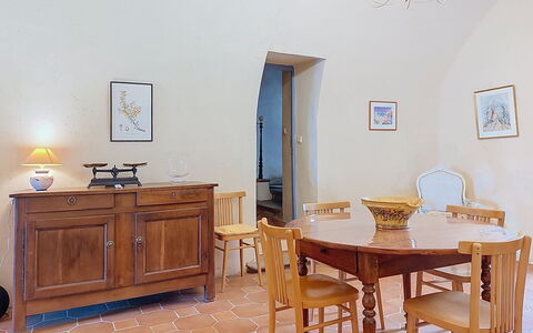 Casa Memmi Mouriès: Möbel, Flooring, Interior Design, Holz, Tabelle, Fussboden, Stuhl, Zimmer, Beleuchtung, Esszimmer