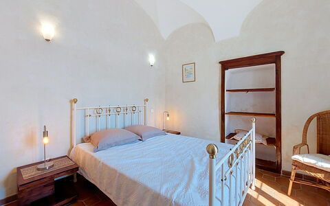 Casa Memmi Mouriès: Interior Design, Wand, Flooring, Fussboden, Decke, Möbel, Zimmer, Schlafzimmer, Bett, Beleuchtung