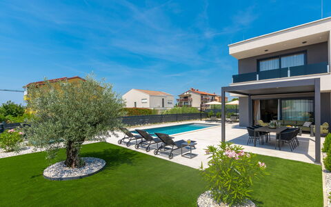 Villa Angelus: Wohnung, Eigentumswohnung, Mischnutzung, Hotel, Balkon