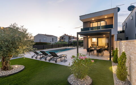 Villa Angelus: Wohnung, Eigentumswohnung, Mischnutzung, Hotel, Balkon