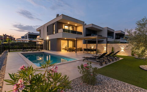Villa Angelus: Wohnung, Eigentumswohnung, Mischnutzung, Hotel, Balkon