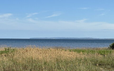 Apsolon - 100M from the Sea: Blau, Wasser, Wasservorräte, Gewässer, Horizont, Ökoregion, Meer, Wiese, Küsten Und Ozeanische Forms