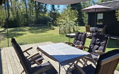Thorunn - 250M from the Sea: Möbel, Holz, Gartenmöbel, Tabelle, Stuhl, Tisch Im Freien, Schatten, Hinterhof, Garten, Freizeit