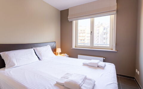Residentie Casa Nova: Bett, Interior Design, Schlafzimmer, Bettdecke, Bedding, Fussboden, Linens, Wohnung, Zimmer, Zuhause