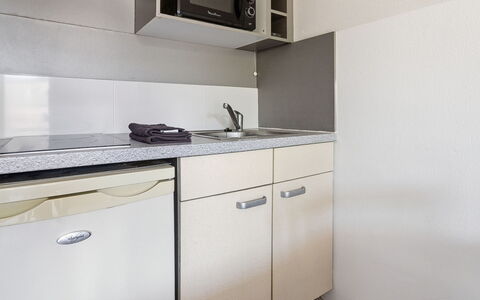 Virginia: Interior Design, Flooring, Fussboden, Zimmer, Cabinetry, Zuhause, Countertop, Wohnung