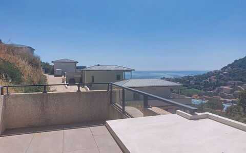 E Follicie: Die Architektur, Wohngebiet, Balkon, Wohnung, Estate, Daylighting, Geländer, Penthouse