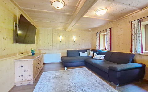 Ferienhaus Dinkl: Holz, Decke, Hartholz, Holzbeize, Holzboden, Planke, Blockhaus, Wohnzimmer, Holz