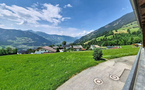 Ferienhaus Dinkl: Bergforms, Berg, Hügel, Wolke, Hochland, Gebirge, Landschaft, Bergstation, Ländliches Gebiet, Senke