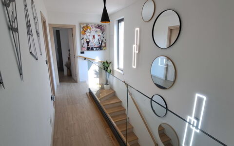 Val: Interior Design, Möbel, Holz, Flooring, Decke, Fussboden, Zimmer, Beleuchtung, Wohnung, Tabelle