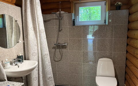 Unelma - from the Sea: Holz, Flooring, Armatur, Fussboden, Interior Design, Toilleten Sitz, Badezimmer, Toilette, Bad Sink, Installation