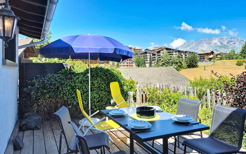 Balcon du Ciel 1: Möbel, Stuhl, Gartenmöbel, Tabelle, Tisch Im Freien, Küche & Esszimmer Tisch, Schatten, Kaffetisch, Garten, Terrasse