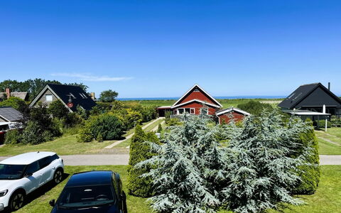 Rosalie - 150M from the Sea: Blau, Wohngebiet, Wohnung, Eigentumswohnung, Resort, Balkon, Estate, Rasen, Schwimmbad, Hotel