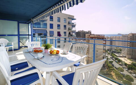 Cala del Vent: Gebirge, Balkon, Bergdorf