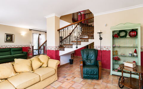 La Villa di Giusy: Interior Design, Flooring, Möbel, Fussboden, Holz, Zimmer, Zuhause, Beleuchtung, Wohnzimmer, Decke