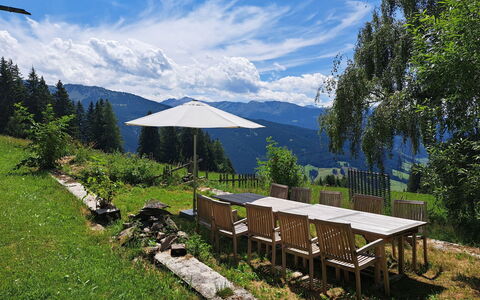 Grafenast: Bergforms, Hügel, Berg, Hochland, Landschaft, Bergstation, Gebirge, Ländliches Gebiet, Senke, Wiese