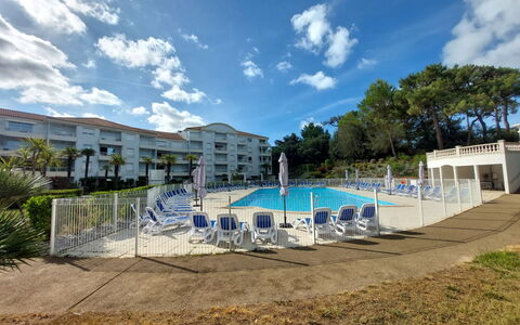 Confort, Piscine et Plage: Schwimmbad, Resort, Hotel, Ferienort