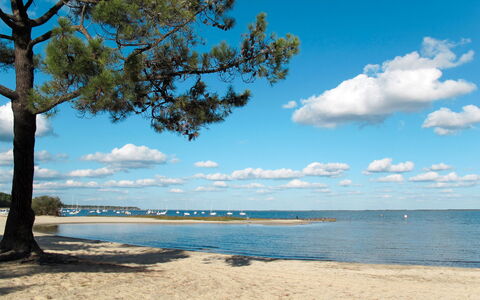 Les 3 Voiles: Blau, Himmel, Wasser, Gewässer, Natürlichen Umgebung, Strand, Küste, Horizont, Küsten Und Ozeanische Forms, Sand
