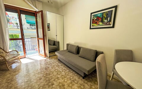 Rubens: Flooring, Fussboden, Interior Design, Holz, Möbel, Zimmer, Wohnung, Wohnzimmer, Decke, Couch