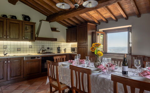 Villa Daluma, Private Pool in Todi: Möbel, Holz, Interior Design, Tabelle, Küche & Esszimmer Tisch, Esszimmer, Stuhl, Flooring, Zimmer, Zuhause