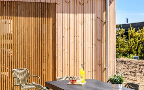 Indra - 800M from the Sea: Möbel, Interior Design, Stuhl, Gartenmöbel, Natürliches Material, Schatten, Tisch Im Freien, Design, Restaurant, Küche & Esszimmer Tisch