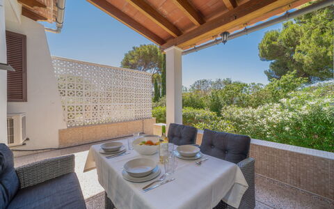 Casa Bonita: Möbel, Interior Design, Stuhl, Gartenmöbel, Natürliches Material, Schatten, Tisch Im Freien, Design, Restaurant, Küche & Esszimmer Tisch