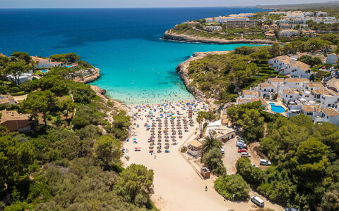 Casa Bonita: Möbel, Interior Design, Stuhl, Gartenmöbel, Natürliches Material, Schatten, Tisch Im Freien, Design, Restaurant, Küche & Esszimmer Tisch