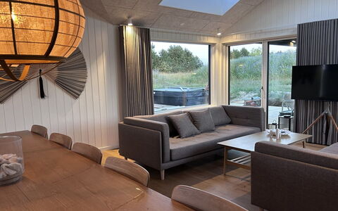 Tayara - 900M from the Sea: Möbel, Interior Design, Flooring, Fussboden, Holz, Decke, Light Fixture, Couch, Wohnzimmer, Beleuchtung