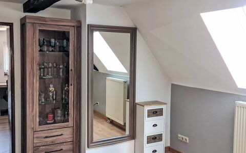 Workbase Nidderau: Holz, Möbel, Interior Design, Flooring, Zimmer, Regale, Schublade, Cabinetry, Holzbeize, Hartholz