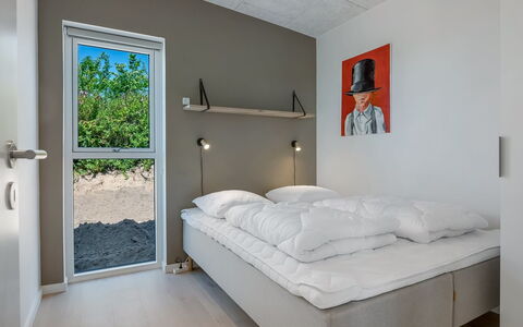 Hubertina - 900M from the Sea: Interior Design, Wand, Schlafzimmer, Flooring, Fussboden, Bett, Decke, Holz, Möbel, Bettdecke