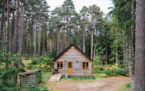 Ballater 100: Wohngebiet, Hügel, Haus, Zuhause, Resort, Gebirge, Eco Hotel, Bergstation, Estate, Villa