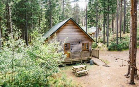 Ballater 100: Wohngebiet, Hügel, Haus, Zuhause, Resort, Gebirge, Eco Hotel, Bergstation, Estate, Villa