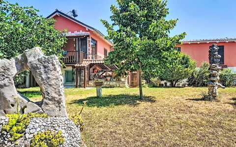 Monte: Wohngebiet, Hügel, Haus, Zuhause, Resort, Gebirge, Eco Hotel, Bergstation, Estate, Villa