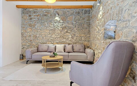 Ana: Wohngebiet, Hügel, Haus, Zuhause, Resort, Gebirge, Eco Hotel, Bergstation, Estate, Villa