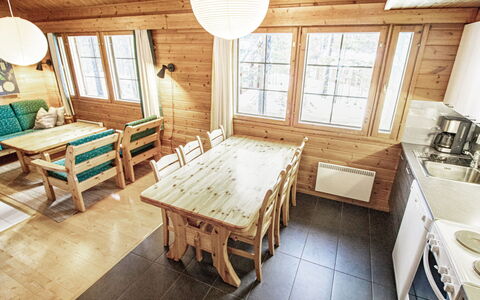 Naavarinne: Holz, Decke, Interior Design, Möbel, Zuhause, Fussboden, Flooring, Zimmer, Haus, Holzbeize