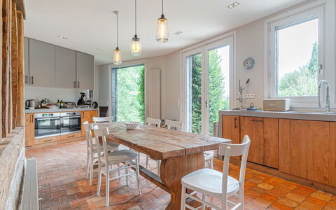 Le Chant D'Azif: Möbel, Interior Design, Flooring, Wand, Fussboden, Holz, Küche & Esszimmer Tisch, Decke, Tabelle, Küche