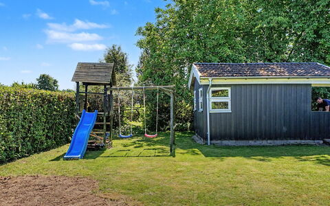 Helwigh - 330M from the Sea: Möbel, Interior Design, Flooring, Fussboden, Tabelle, Holz, Decke, Stuhl, Zimmer, Couch