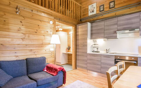 Lähikaltio 317, As. Karpalo: Holz, Interior Design, Flooring, Decke, Fussboden, Zimmer, Holzbeize, Holzboden, Hartholz, Planke